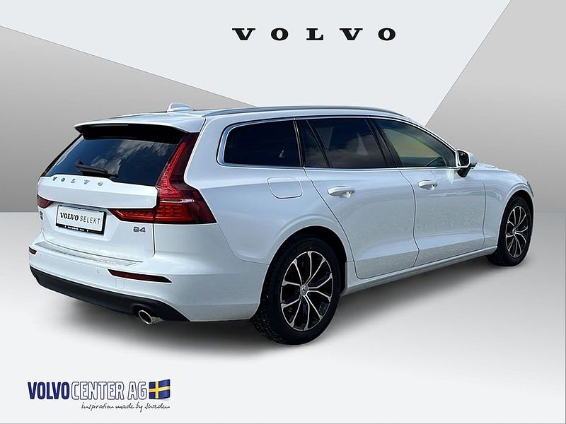 Volvo  2.0 B4 Momentum