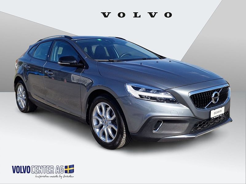 Volvo  CC 2.0 D3 Pro S/S