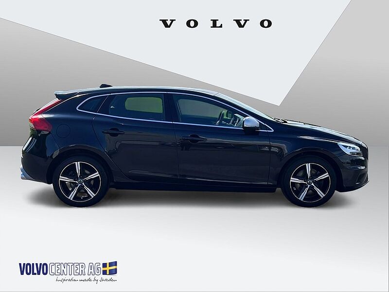 Volvo  2.0 D3 R-Design S/S